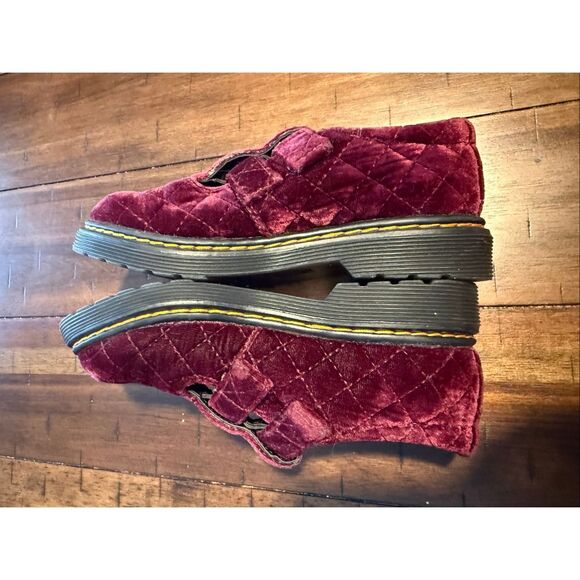 DR MARTENS JUNIOR 8065 QUILTED VELVET MARY JANE SHOES - Picture 6 of 14